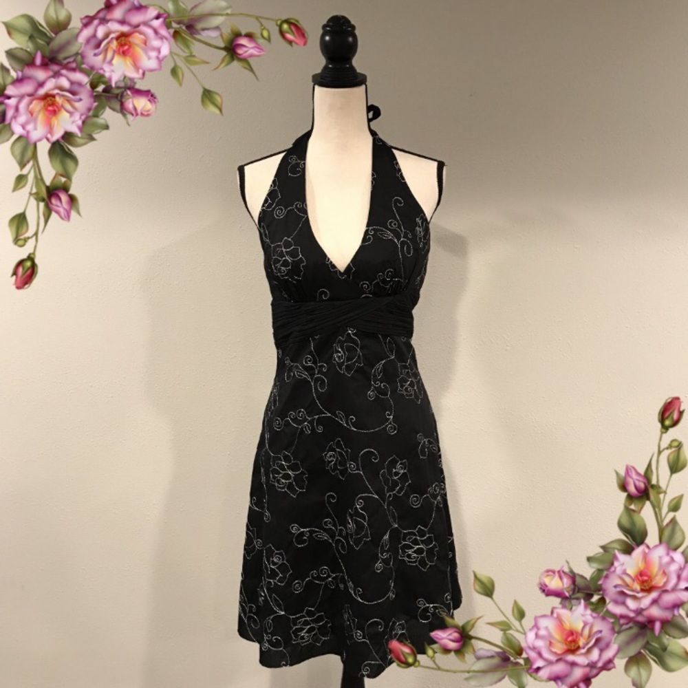 White House Black Market Black and White Midi Dress